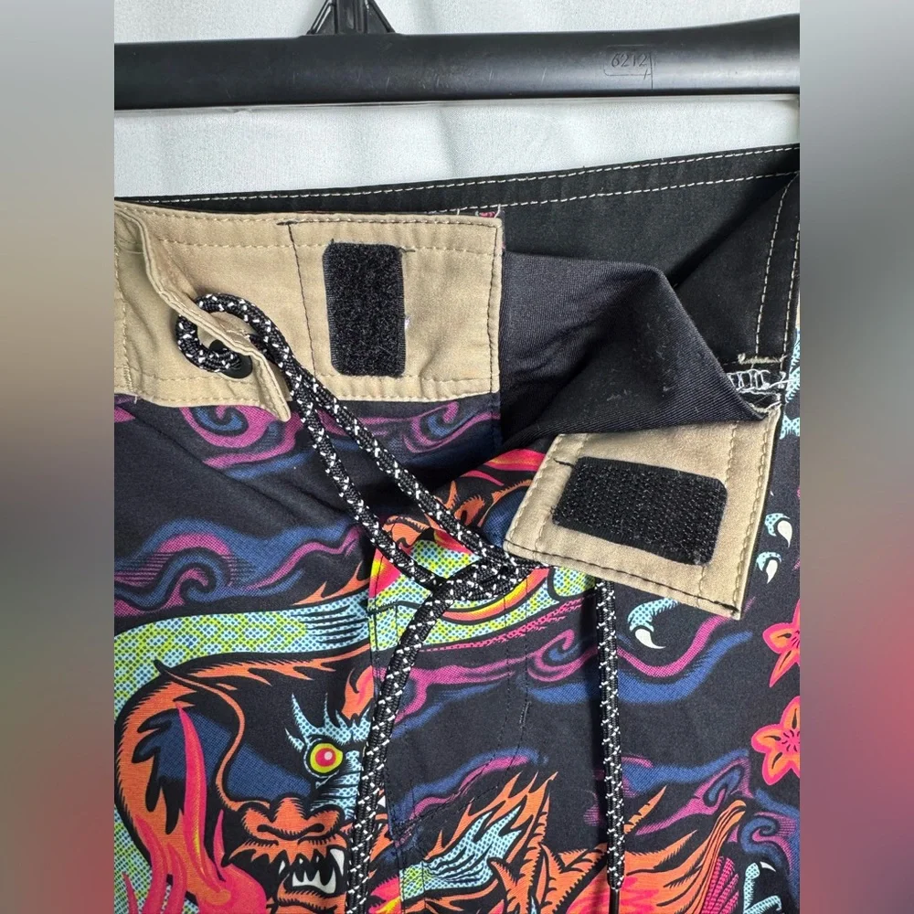 Lost Enterprises Men’s 31 Black Star Dragon Board Shorts